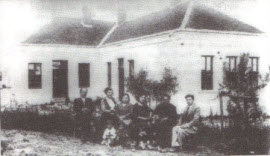 Прва школска зграда
